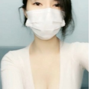 优质主播完美雪白大乳，11天直播收费道具双擦美妙境界，自娱自乐，双女互擦某处活塞机（8.9G百度云）