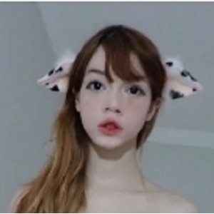 Me1adinha：Onlyfans资源合集，妹子的多面魅力尽在其中！